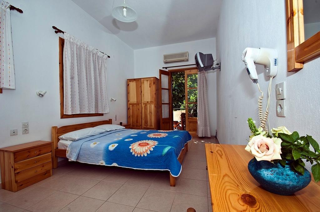 Athina Apartments นิโอไกลมา ห้อง รูปภาพ