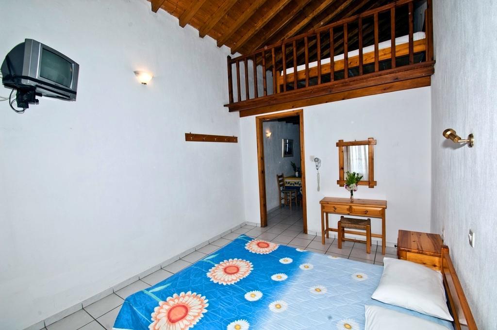 Athina Apartments นิโอไกลมา ห้อง รูปภาพ