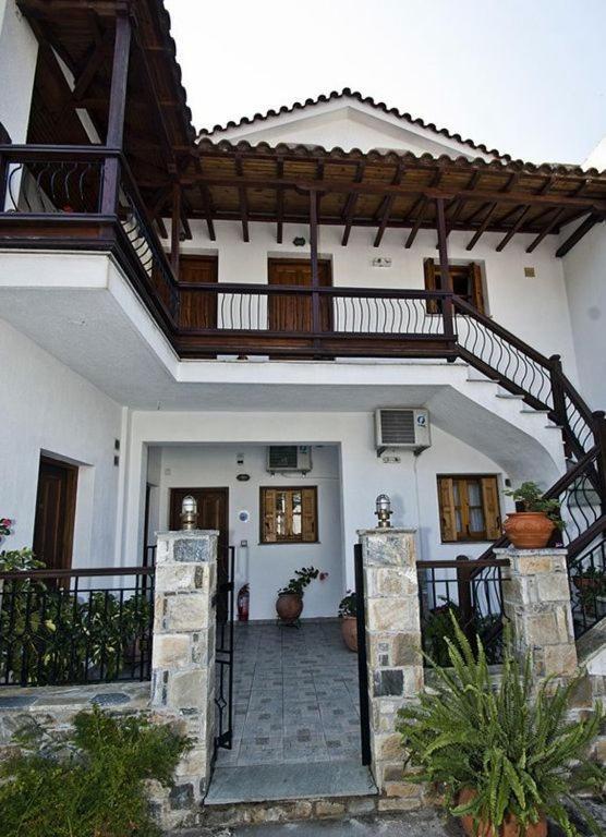 Athina Apartments นิโอไกลมา ห้อง รูปภาพ