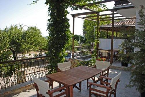 Athina Apartments นิโอไกลมา ห้อง รูปภาพ